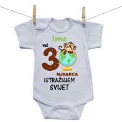 Bodije s kratkim rukavom Već 3 mjeseca istražujem svijet