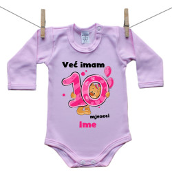 Roze bodije s dugim rukavom Već imam 10 mjeseci s medvjedićem i imenom djeteta – Djevojčica